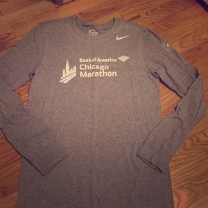 Nike- Bank of America Chicago Marathon LS tee SM